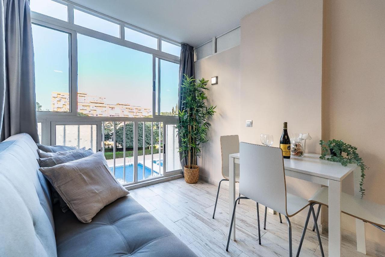 Sun Coast Benalmadena -- Superb Studio With 4 Pools, Gardens & Breakfast Exterior foto
