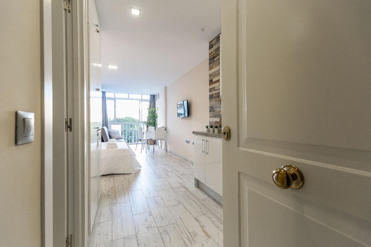 Sun Coast Benalmadena -- Superb Studio With 4 Pools, Gardens & Breakfast Exterior foto